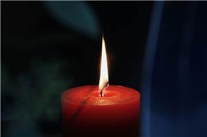 Vergessene Kerze löst Zimmerbrand aus
