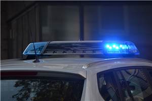 Bonn: Autofahrer fährt Polizistin an