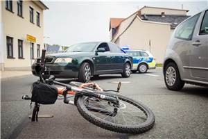 Rhein-Sieg-Kreis: Fahrradfahrerin bei der Frontalkollision schwer verletzt
