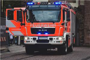 Brand auf Firmengelände in Koblenz: Fünf Linienbusse standen in Flammen 