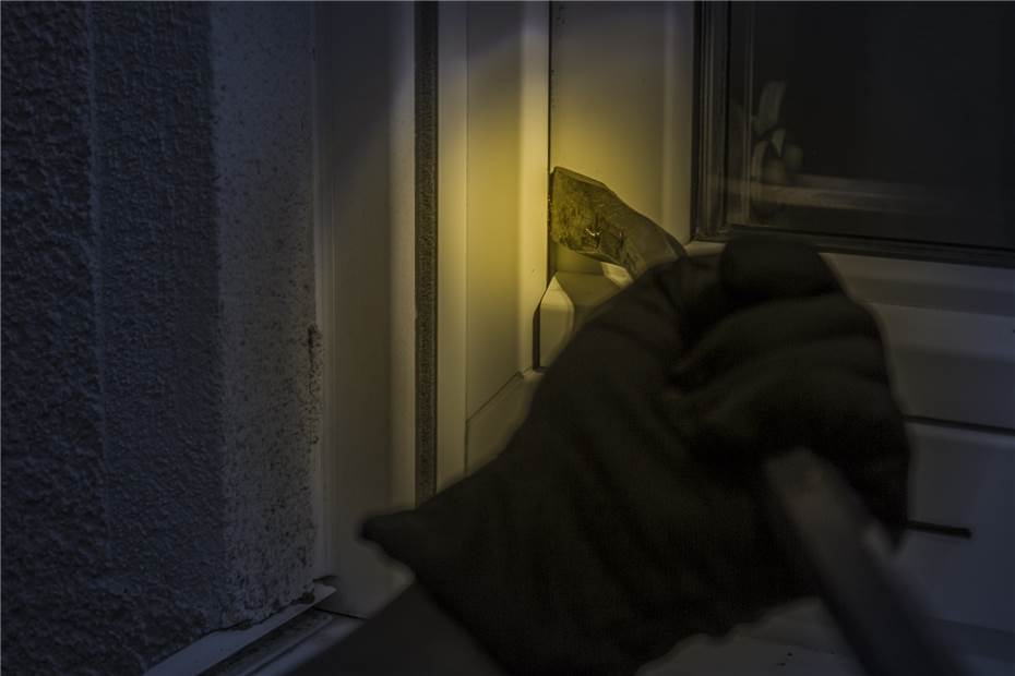 Rhein-Sieg-Kreis: Seniorin vertreibt Einbrecher aus ihrer Wohnung