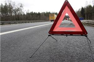 Autobahndreieck Bad Neuenahr-Ahrweiler: LKWs kollidieren miteinander