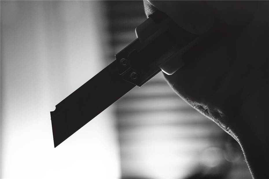 23-Jähriger bei Angriff mit Messer schwer verletzt