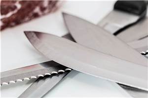 Randale im Pflegeheim: Bewohner mit Messer attackiert
