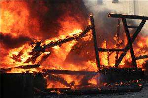 Nachmeldung: Brand eines Wohnhauses in Pfaffendorf