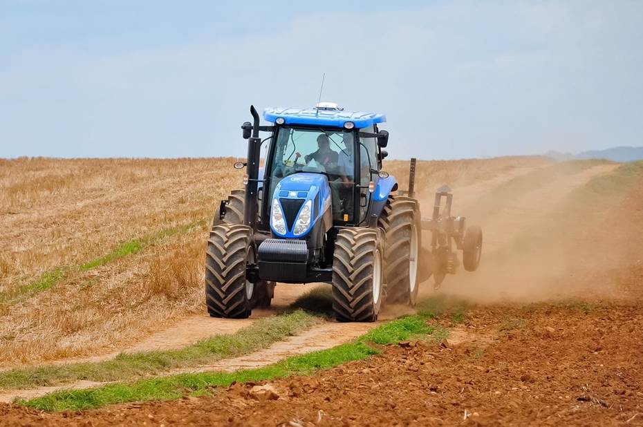Düngenheim: Diebe beklauen Landwirt im laufenden Betrieb