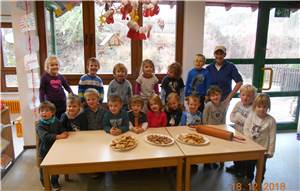 Der Kindergarten wurde zu Weihnachtsbäckerei umfunktioniert