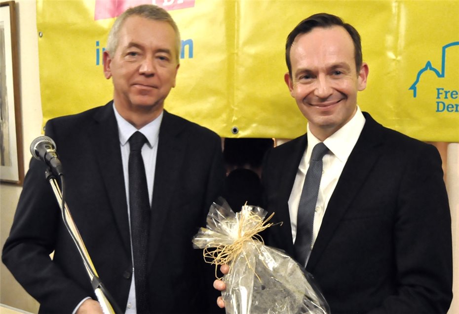 OB Treis erhielt Trostpflaster
beim Neujahrsempfang der Mayener FDP