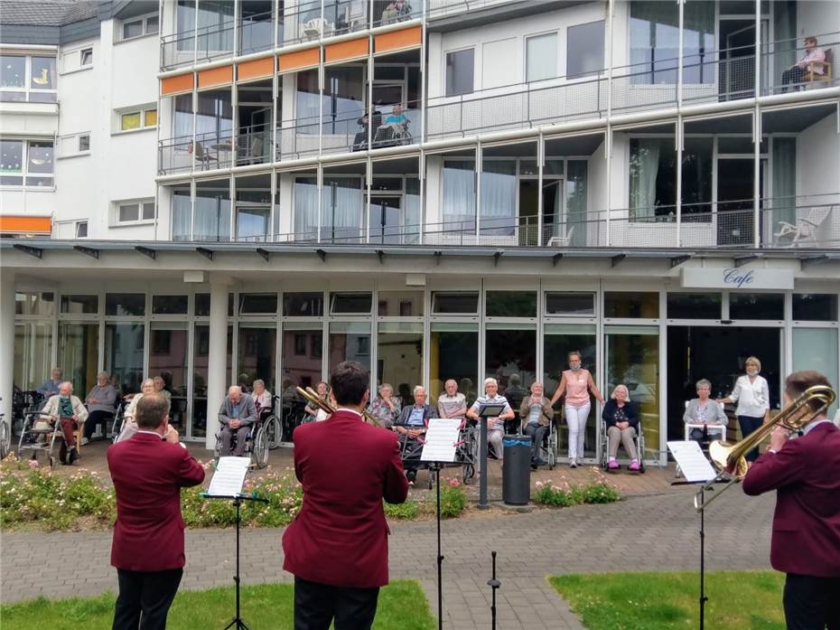 Stadtorchester Andernach
begeistert Senioren