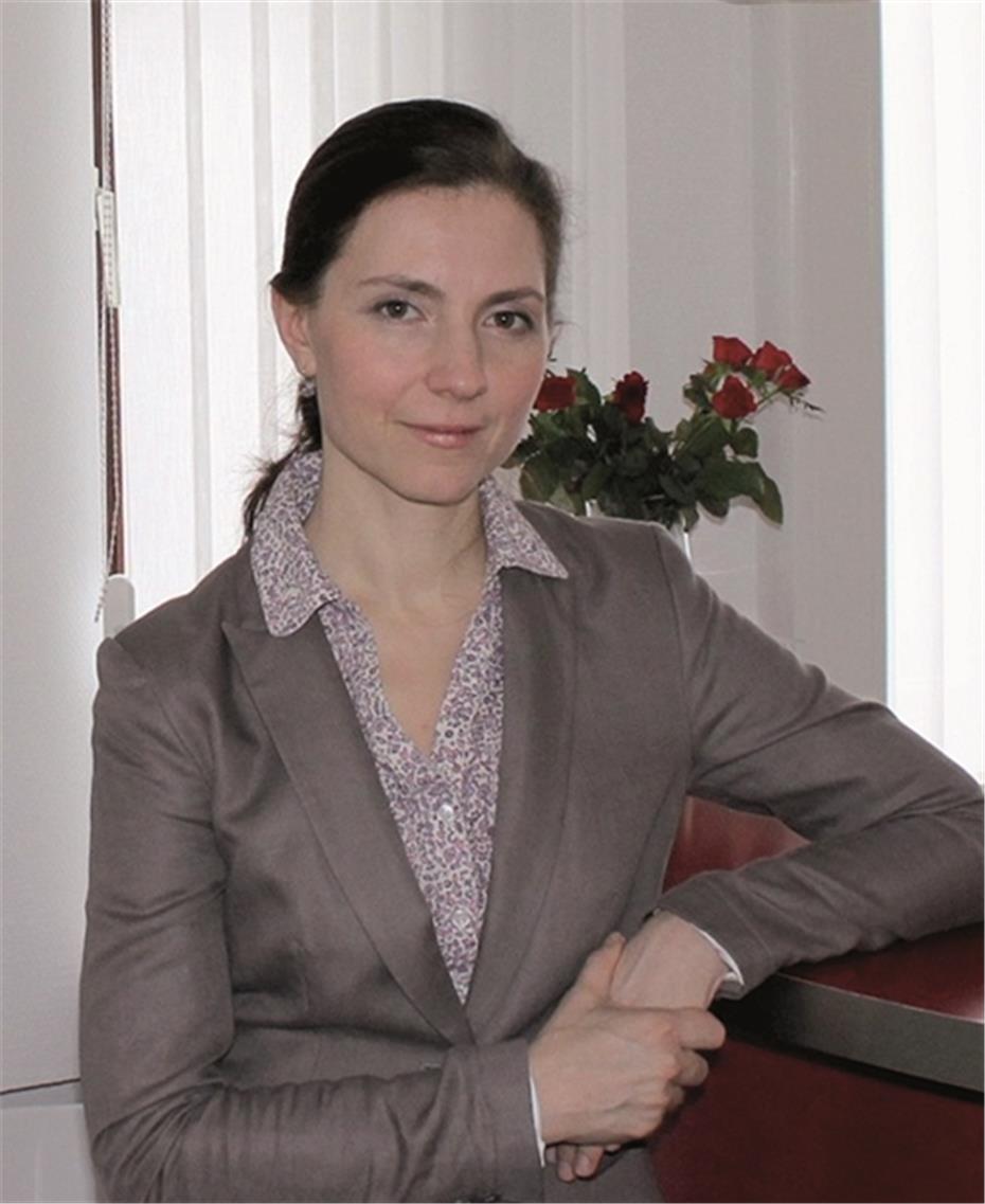 Anna Sokolinsky steht
für ausgiebige Versorgung