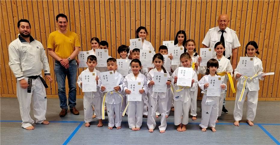 Erfolgreiche
Taekwondo-Gürtelprüfungen