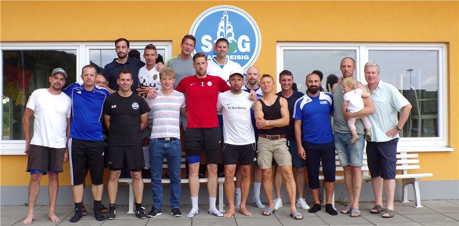 Ehemalige Spieler aus Oberliga-
zeiten trafen sich in Bad Breisig