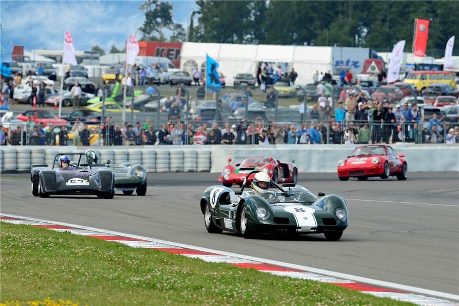 Der Nürburgring startet mit einem Millioneninvest
und einem vollem Programmkalender in die Saison 2