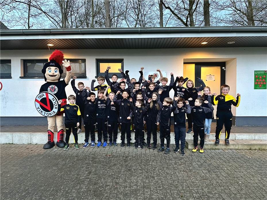 Einlaufkinder bringen
Profifußballern von Viktoria Köln das nötige Spielglück