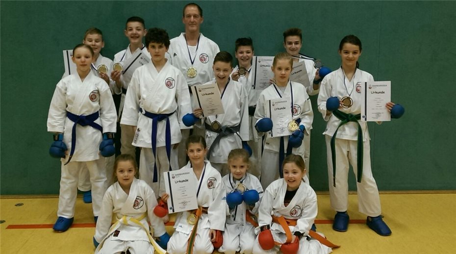 Medaillenregen für
junge Karateka in der Region