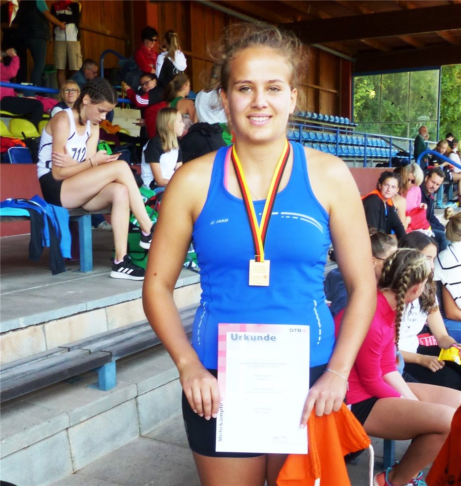 Sophia Spitzley wurde wieder Deutsche
Meisterin im Schleuderballwurf 18-19 Jahre