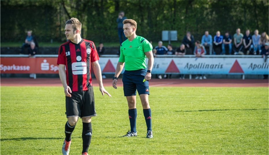 Fabian Schneider
steigt in die Regionalliga Südwest auf