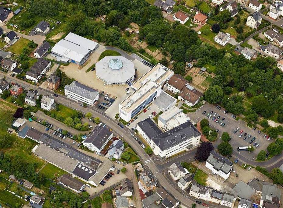 „Mein Ziegelhaus“ GmbH & Co. KG setzt auf erfolgreiche Zukunft in Höhr-Grenzhausen